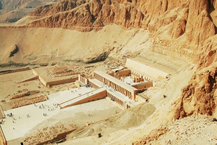luxor Private Tour: Valley of the Kings, Hatshepsut & Memnon