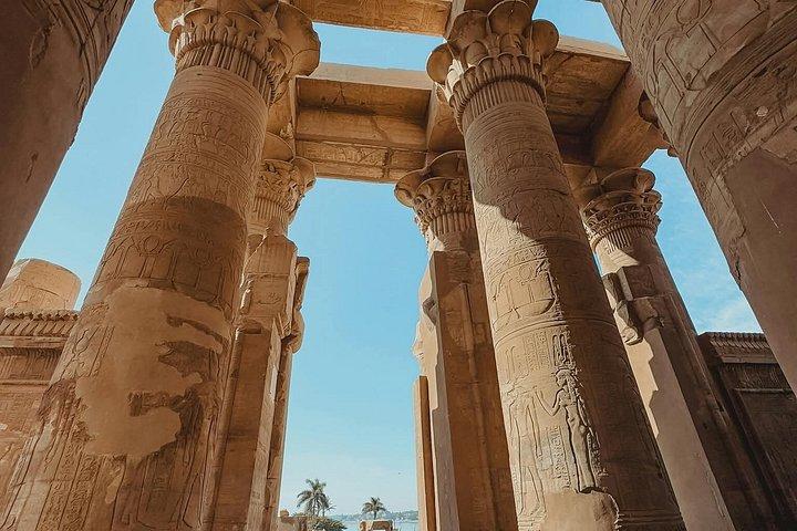 3-Day Private Highlights Tour: Luxor, Aswan & Abu SimbeI