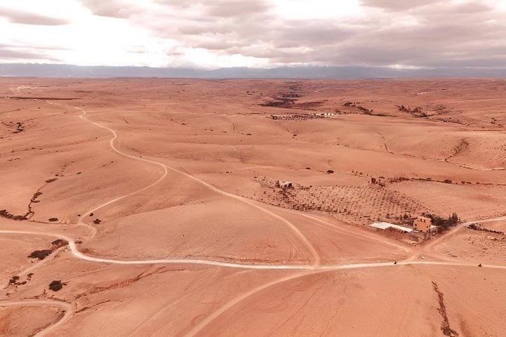 Agafay Desert Sunset Experience : Kamelritt, Abendessen und Live-Show