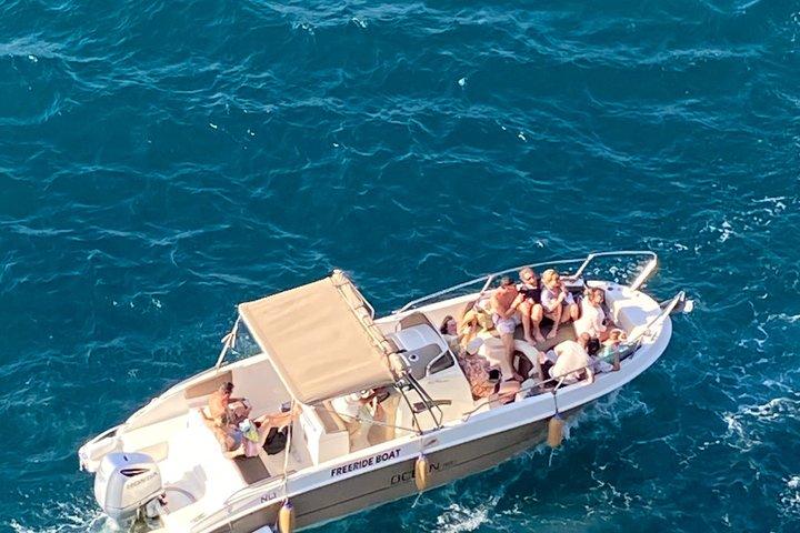 Polignano båttur från San Vito: Grottor, flygning, simning och Prosecco