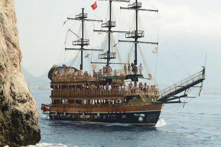 アランヤ海賊船旅（ランチとソフトドリンク無料）