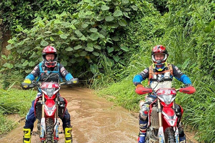 パタヤ半日ダートバイクツアー
