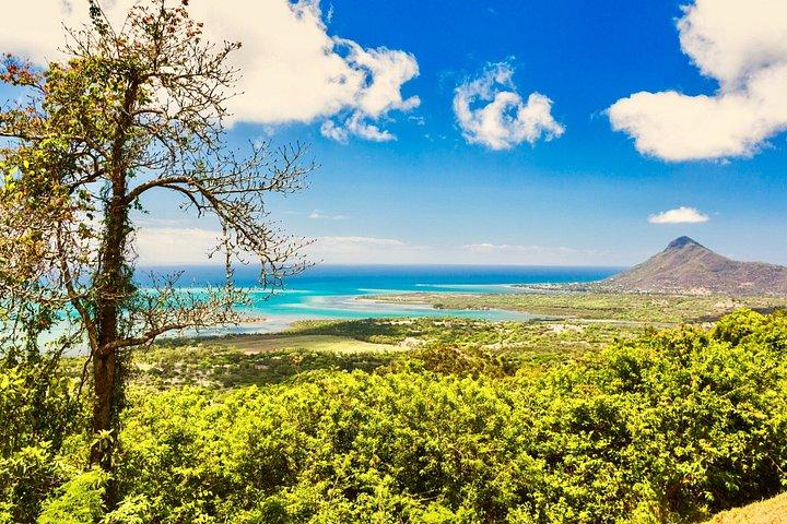 Authentic Exclusive Chamarel Tour visit to 4 Parks and Lunch