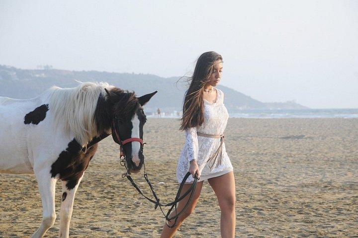 クシャダス乗馬