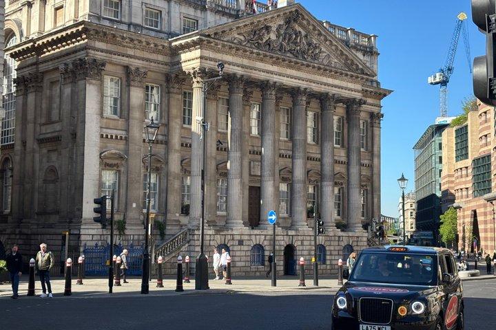 Dinheiro e poder no City Sightseeing Tour
