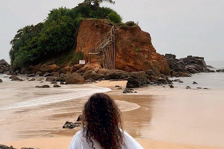 コロンボ空港からタクシーでアハンガマ、ウェリガマ、ミリッサへ