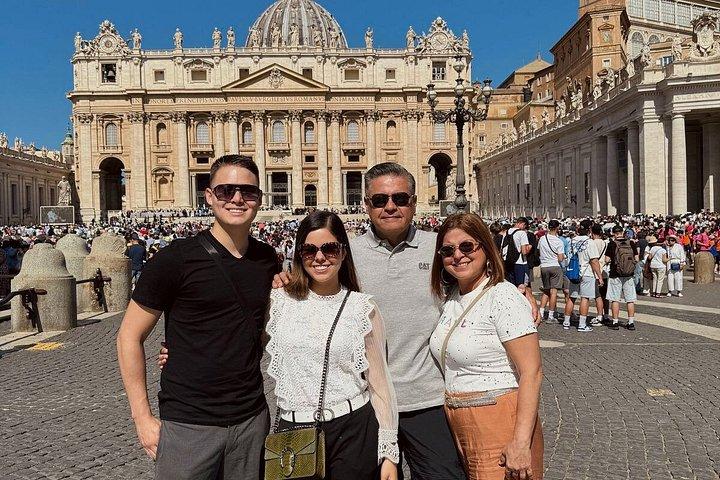 Colosseum + Vatican Museums and Sistine Chapel Guided Tour