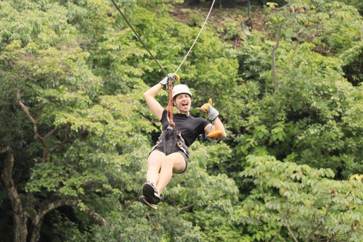 Zipline, Reiten, Wasserrutsche & Thermalquellen