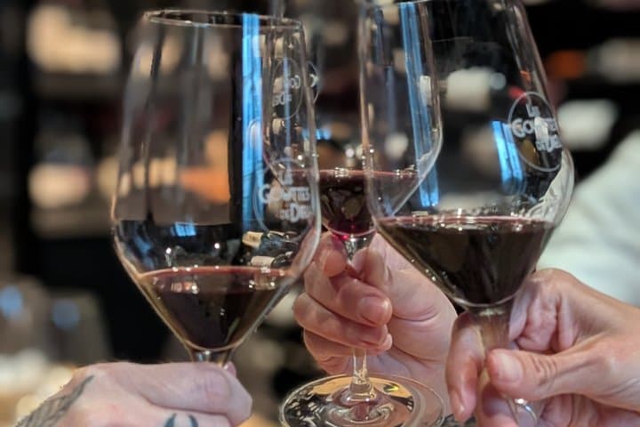Your Paris Wine Tasting Therapy with an International Sommelier