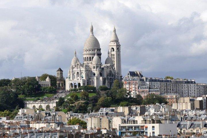 Shared Group Transfer from Le Havre to Paris