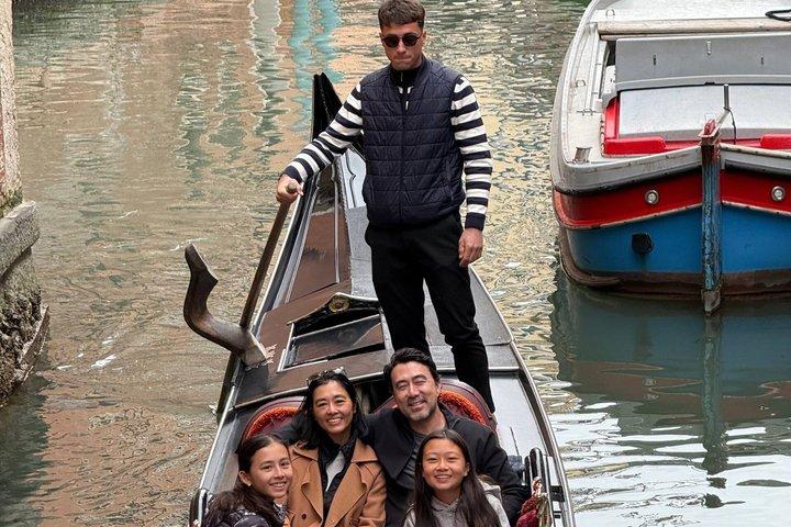 Gondola ride med privat gåtur i Venedig
