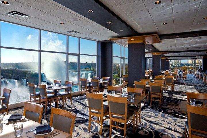 トロント：ナイアガラの滝観光ツアー＋ボート、ジャーニー＆ランチ
