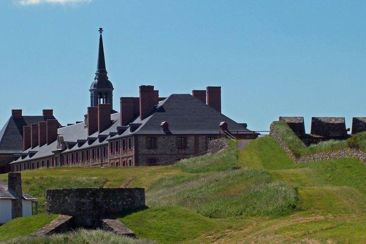 Louisbourg Fortress & Lighthouse Tour from Sydney Cape Breton