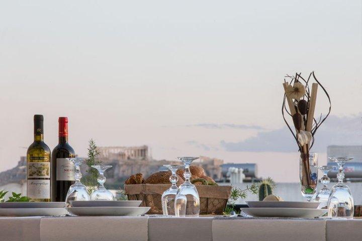 Auténtica degustación de comida griega con vistas a la Acrópolis