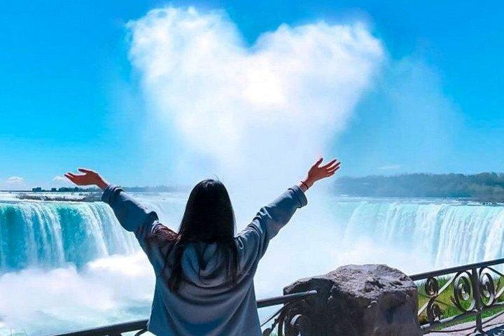 All Inclusive Niagara Falls Canada Tour with Buffet Lunch