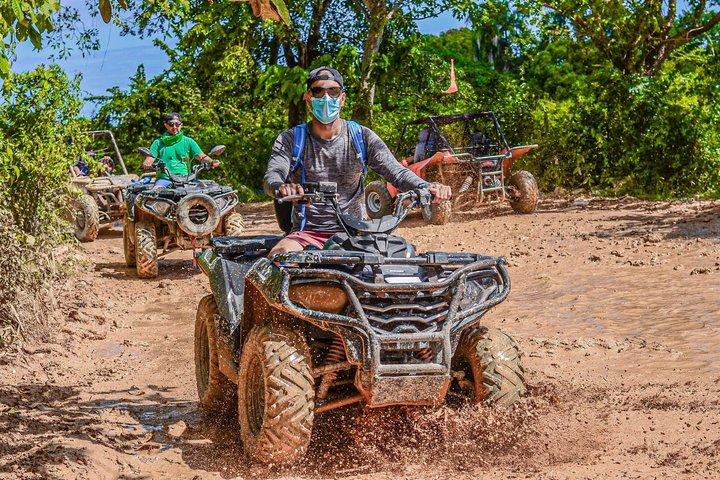 Punta Cana Off-Road Buggy e ATV Adventure com Beach Stop