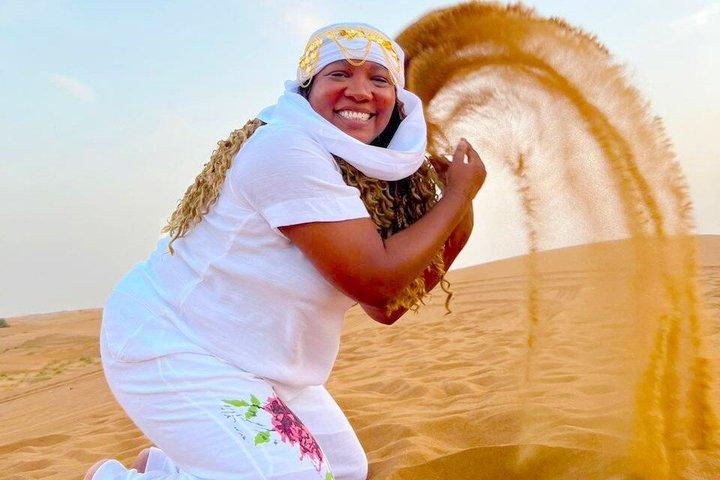 Abu Dhabi Desert Safari: Dune Bashing, passeio de camelo e jantar de churrasco