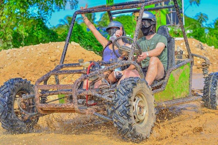 ATV e Buggy Excursão 4x4 em Punta Cana com caverna de água