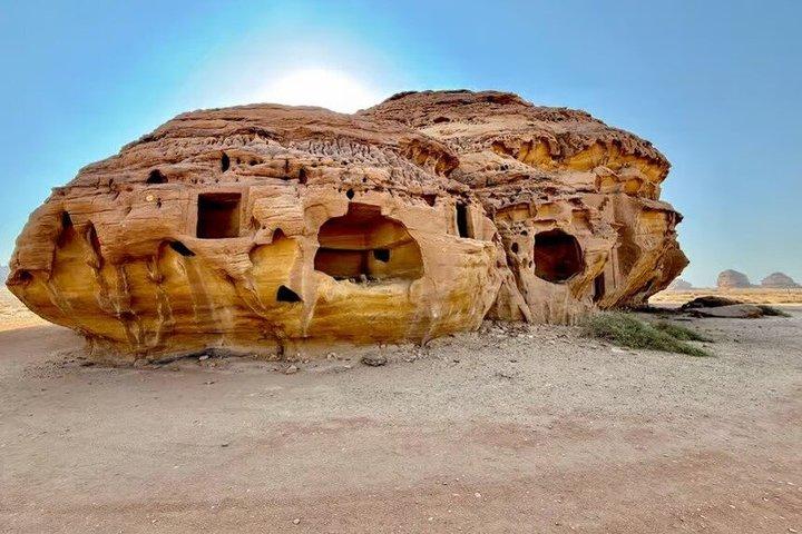 Discover AlUla: Elephant Rock, Hidden Gems & More