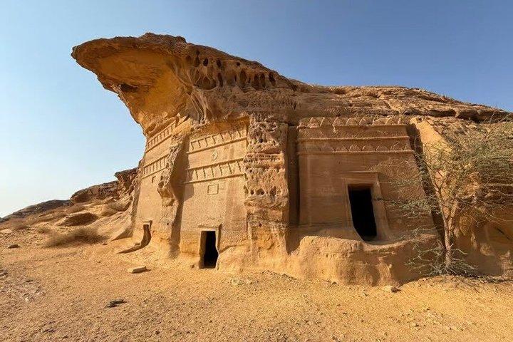 Discover AlUla: Elephant Rock, Hidden Gems & More