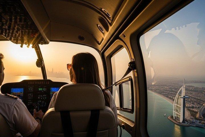 Dubai Helicopter Tour : Luftaufnahme von Burj Al Arab, Palm & Marina