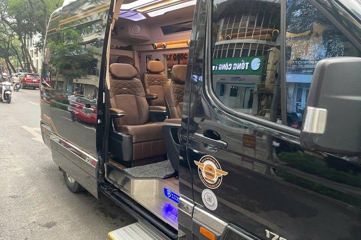 Hanoi a Halong Bay Transfer : Limousine privata o auto privata