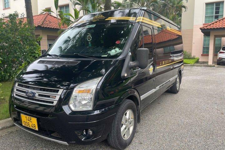 Hanoi a Halong Bay Transfer : Limousine privata o auto privata
