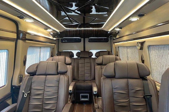 ハノイからニンビンへの送迎：乗り合いリムジンまたは自家用車