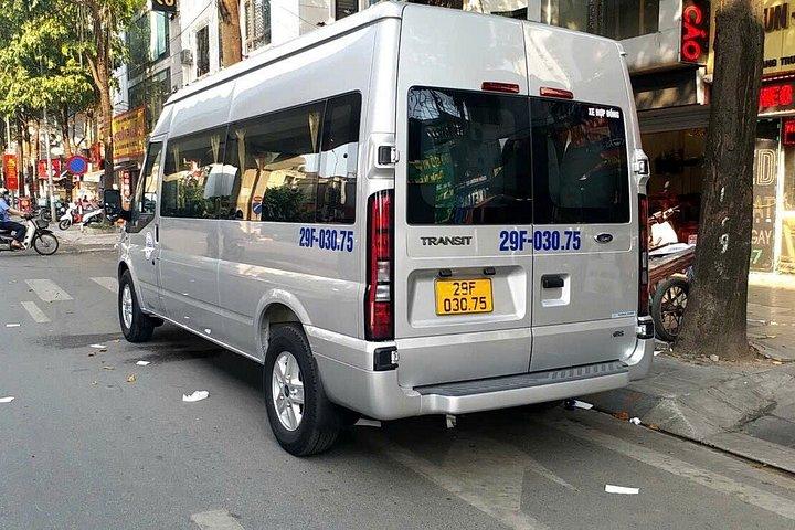 ハノイからニンビンへの送迎：乗り合いリムジンまたは自家用車