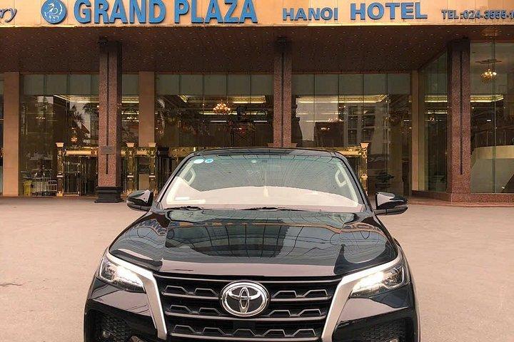 ハノイからニンビンへの送迎：乗り合いリムジンまたは自家用車