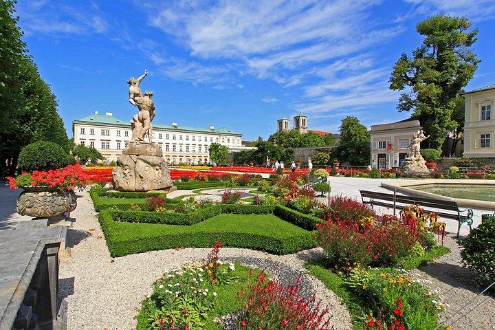 ウィーンからハルシュタット、ザルツブルク、アルプス、湖への日帰り旅行