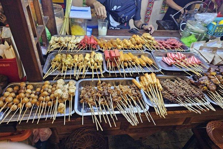Yogyakarta Nachttour : Essen & Kulturerlebnis