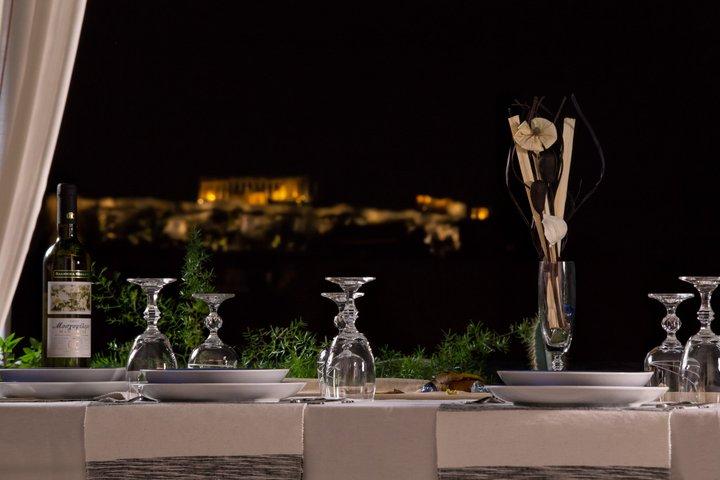 Auténtica degustación de comida griega con vistas a la Acrópolis