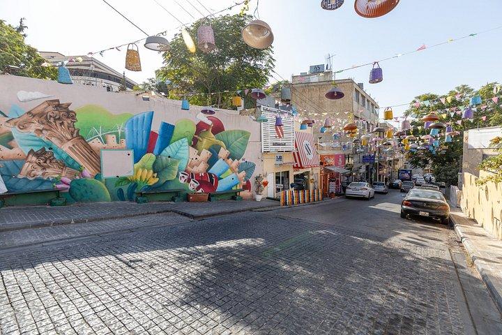 オプションの屋台料理体験付きのアンマンのプライベートウォーキングツアー