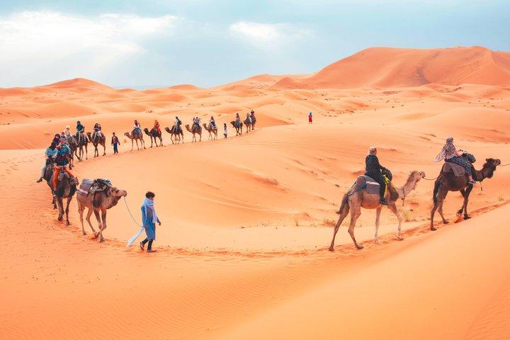 Tour privato di 4 giorni nel deserto del Sahara da Marrakech e Camel Trek