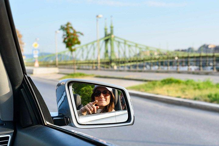 ユニークなコンバーチブルEメルセデスとプライベートブダペスト市内ツアー