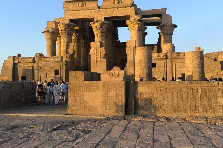 Excursion d’une journée à Louxor – Vallée des Rois & Karnak , Déjeuner – Hurghada