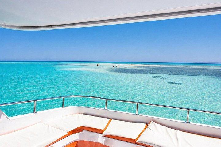 マルサ・アラムシュノーケリング旅行ジュゴンとタートルズマルサ・ムバラク