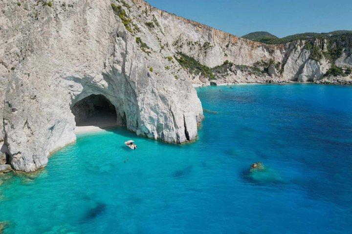 Zakynthos Boat Tour Turtle Spotting e Cave Eros e Mizithres