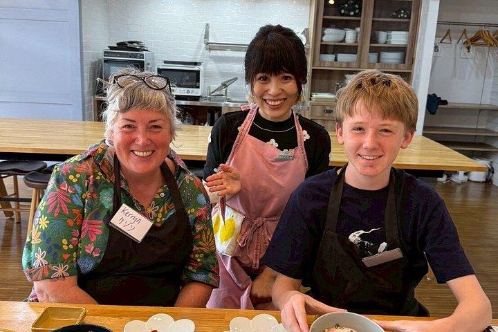 名古屋で手作りうどんとカリカリ餃子の料理教室