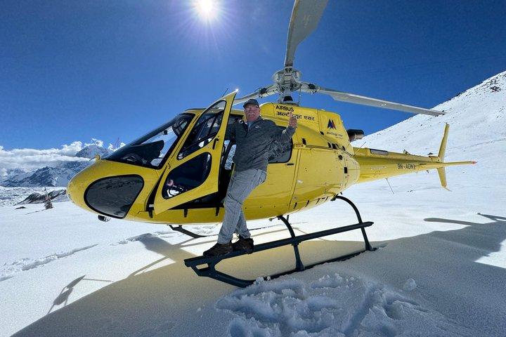 Landing Everest Base Camp Kalapathar per helikopter met ontbijt