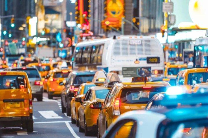 NYCでドライバー付き1時間レンタカー