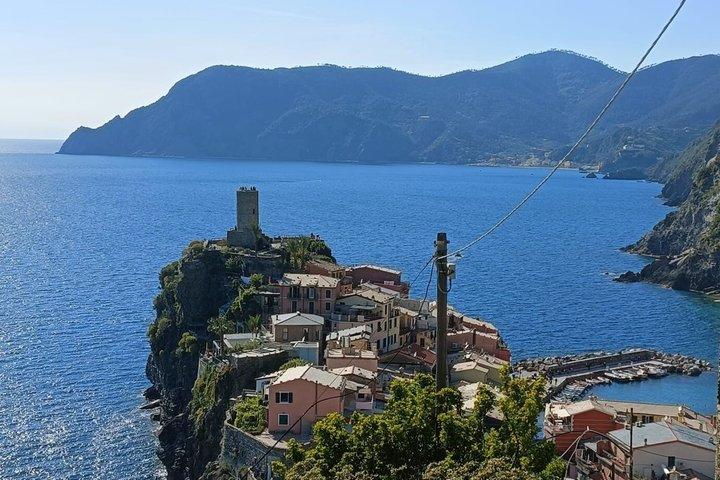 Tagesausflug nach Cinque Terre mit privatem Van und Guide