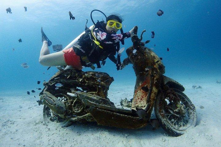 Phuket : ディスカバー・スキューバ3回ダイビング Racha Noi & Yai