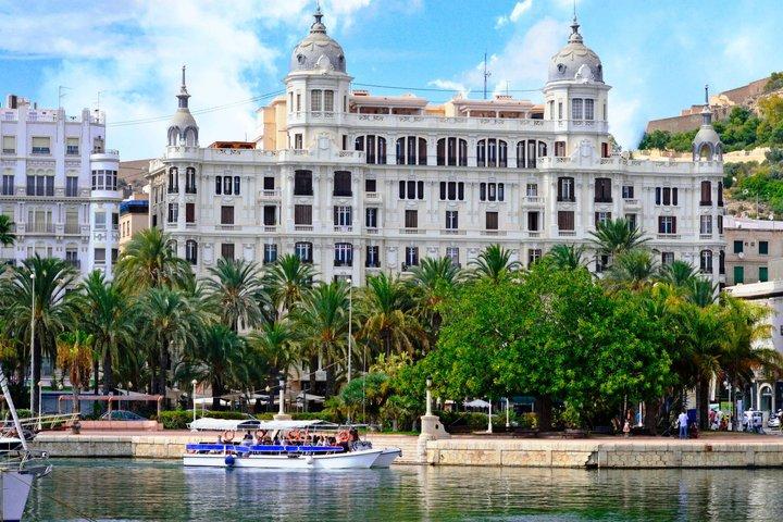 Tour a piedi di Alicante con audio Guida sul tuo smartphone