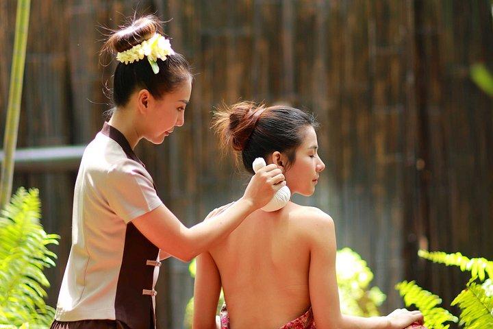Chiang Mai : 2 Stunden Miracle Spa Package im Auszeichnung Eco Spa