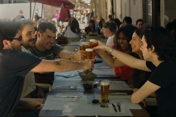 Lisbon Clicks and Flavours Food Tourとプロの写真