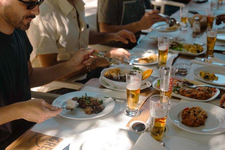 Lisbon Clicks and Flavours Food Tourとプロの写真