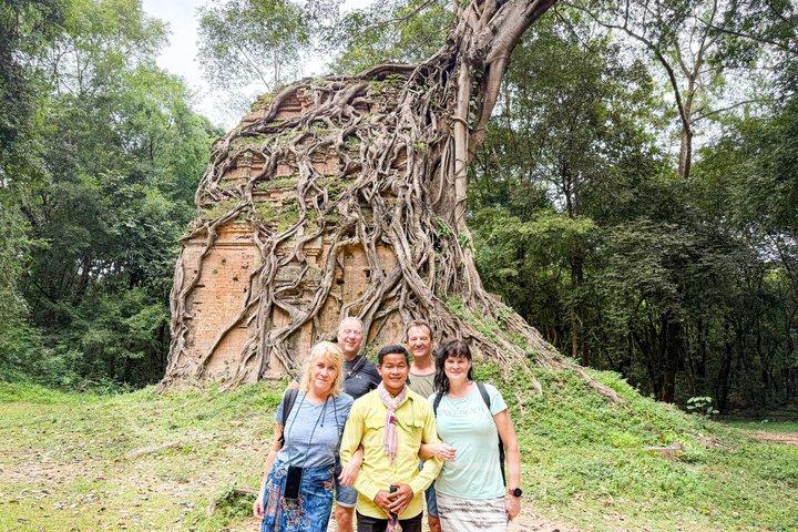 Private Transfer Siem Reap - Phnom Penh with Stop Sightseeing