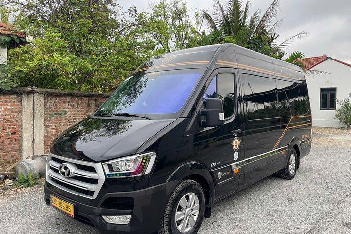 ハノイからニンビンへの送迎：乗り合いリムジンまたは自家用車